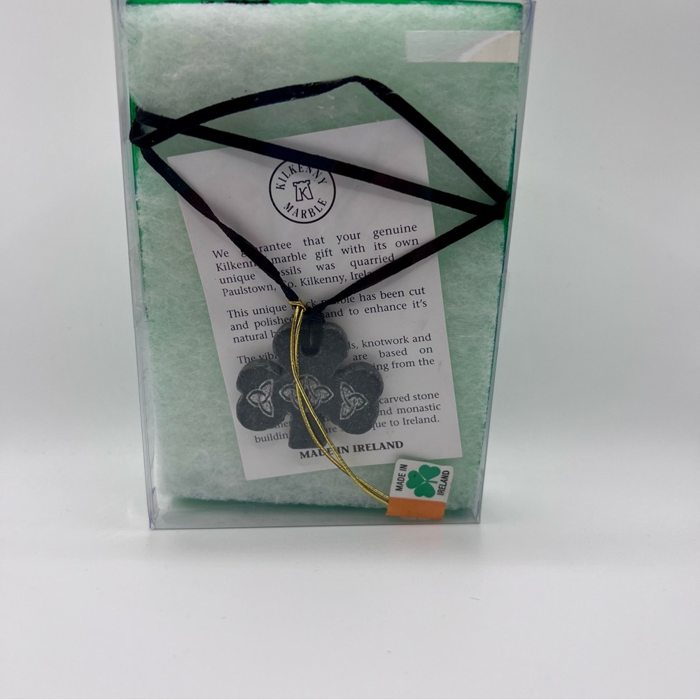 Kilkenny Marble Shamrock Pendant - Picture 2 of 2
